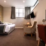 The Lamplighter Dining ~ Casa de hóspedes 4*