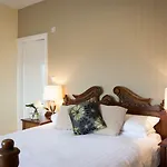 The Lamplighter Dining ~ 4*