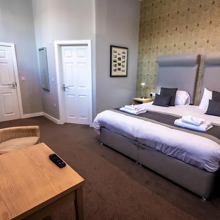 The Lamplighter Dining ~