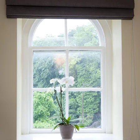 The Lamplighter Dining ~ Πανσιόν Windermere