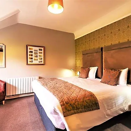 The Lamplighter Dining ~ 4*
