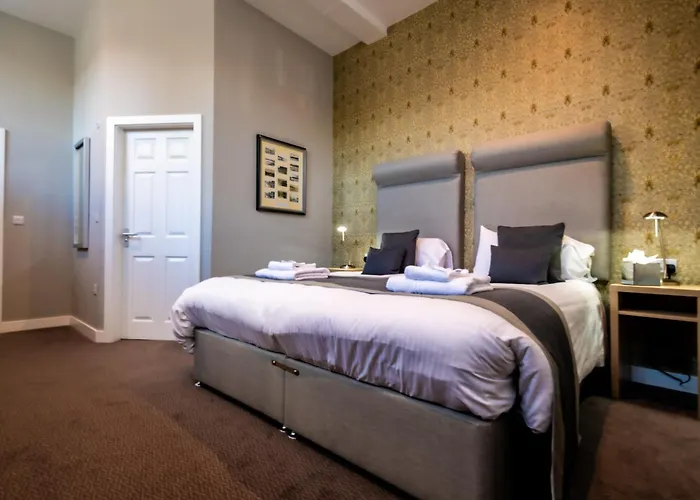 The Lamplighter Dining ~ 4* Windermere