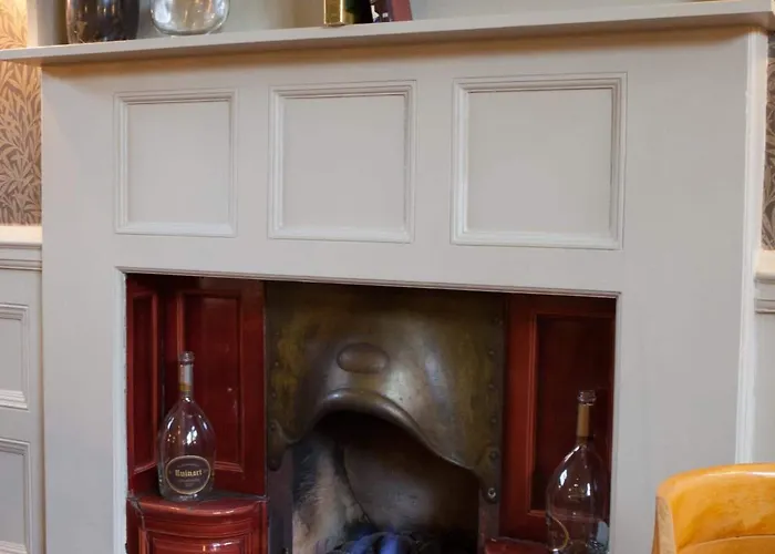 The Lamplighter Dining ~ Penzion 4*