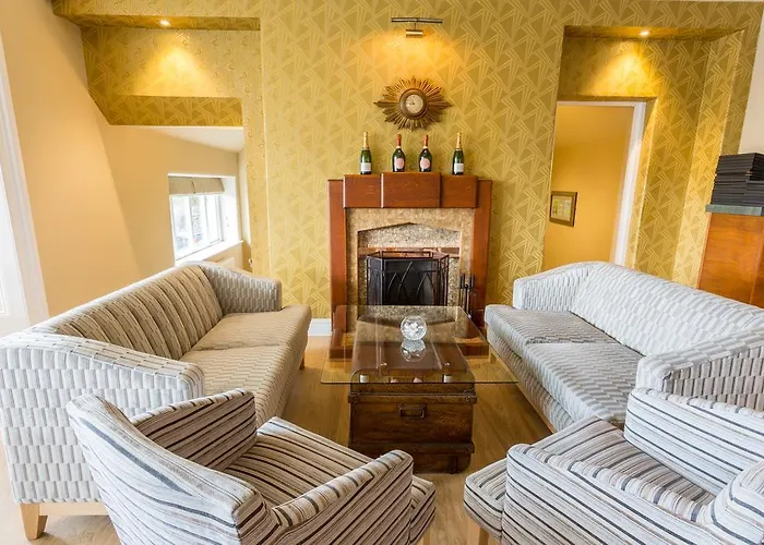 The Lamplighter Dining ~ Penzion 4*