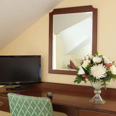 The Lamplighter Dining ~