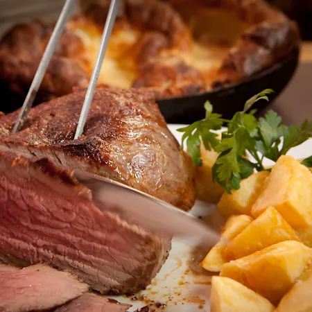 The Lamplighter Dining ~ Pensionat