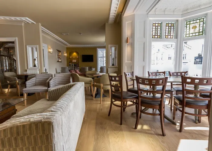 The Lamplighter Dining ~ Konukevi Windermere